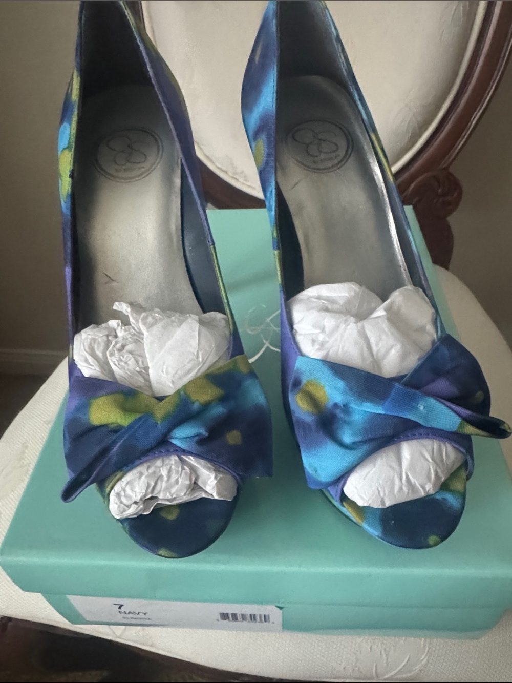 Jessica Simpson Blue Floral Satin Peep-Toe Heels